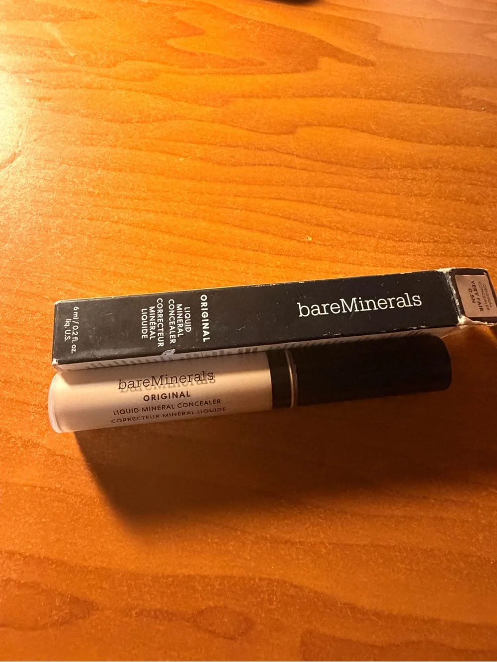 bareMinerals Original Liquid Mineral Concealer - Cream, Black